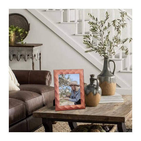 Μεταλλική κορνίζα  σε χάλκινο ματ φινίρισμα για φωτογραφία 15x20 εκ KOR9088